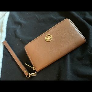 Michael Korda wristlet